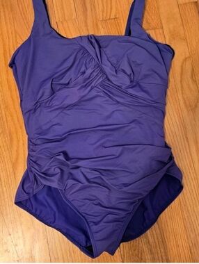 Lands' End Swimsuit Underwire One Piece Swimsuit Purple size 16W-G